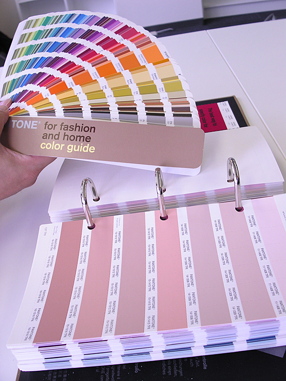 pantone_fh_sp_guide-006.jpg